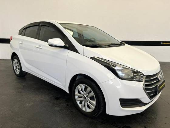 HYUNDAI HB20S 1.6 5 ANOS 16V FLEX 4P AUTOMÁTICO